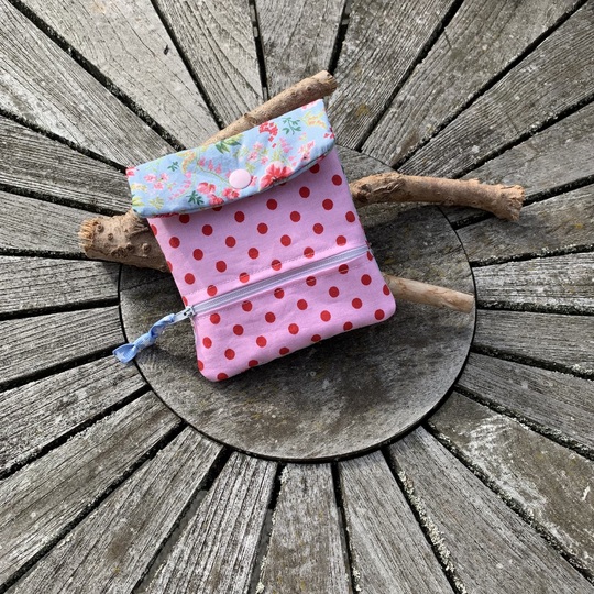 Etui Nr. 1 Stickdatei ITH 13x18 Etui Täschchen Tasche