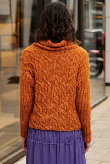 Pulli mit Zopfmuster in Terraorange