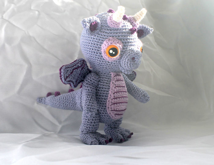 Crochet a Dragon – Little Dragon with Wings, approx. 20 cm (EN & DE)