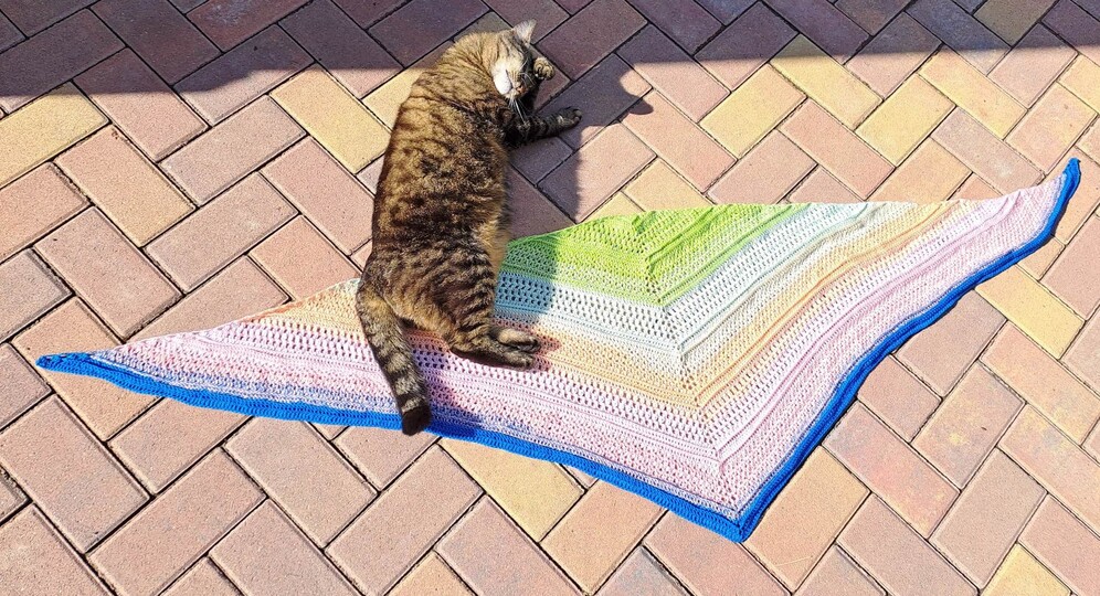 Häkelanleitung flaches Dreieckstuch "C'n'C - Chill and Crochet"