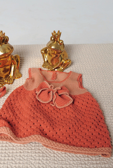 Kleidchen in Altrosa und Lachs mit Schleife mit kurzer Hose