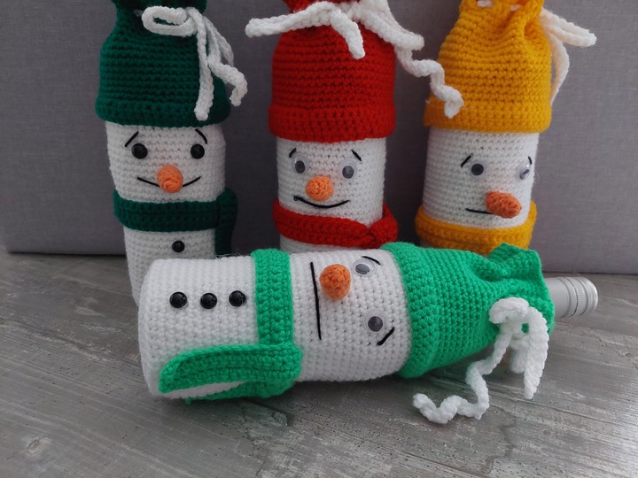 Häkelanleitung Flaschenhülle Schneemann!