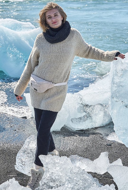 Longpulli mit Loop in dezenter Plüschoptik - Bild 7