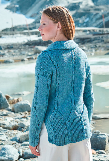 Pulli mit V-Ausschnitt und Kragen