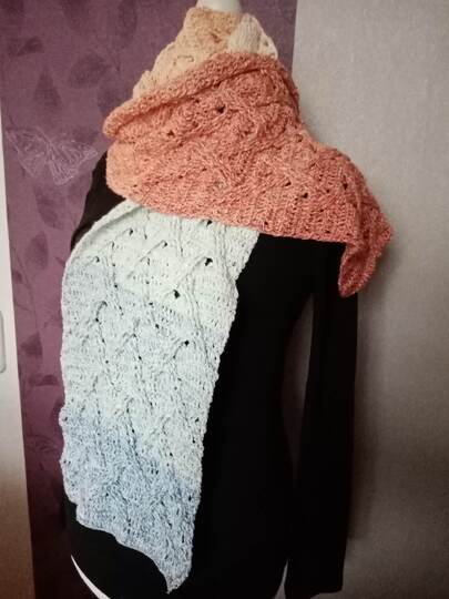 Kuscheliger Zopfschal