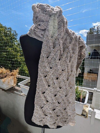 Kuscheliger Zopfschal