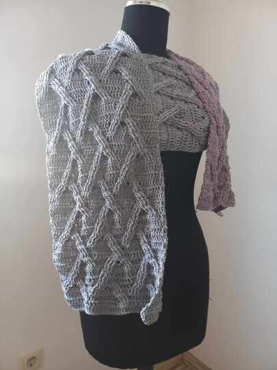 Kuscheliger Zopfschal