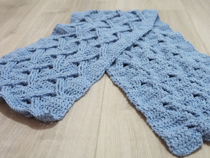 Kuscheliger Zopfschal