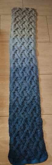 Kuscheliger Zopfschal