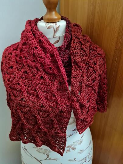 Kuscheliger Zopfschal