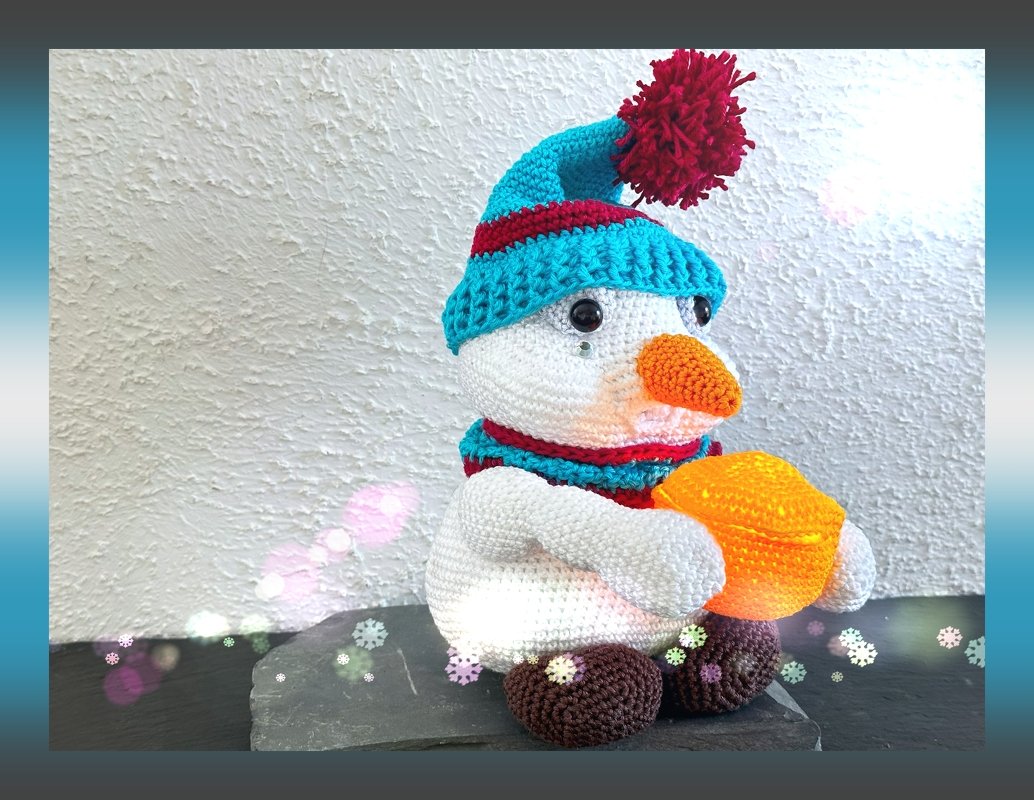 Häkelanleitung als PDF für den Schneemann Aaron