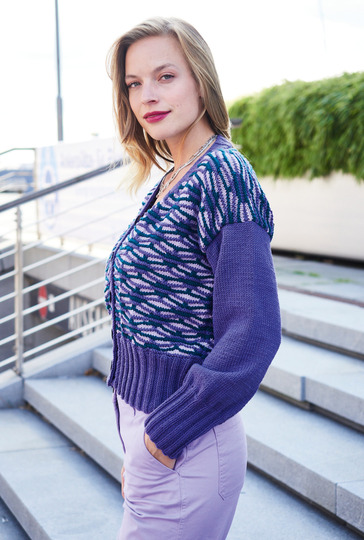 Jacke mit Hebemaschenmuster in Lila, Flieder und Tannengrün