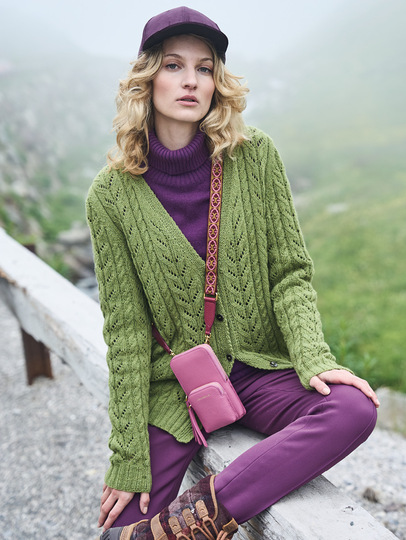 Cardigan mit Zöpfen und Ajourstreifen