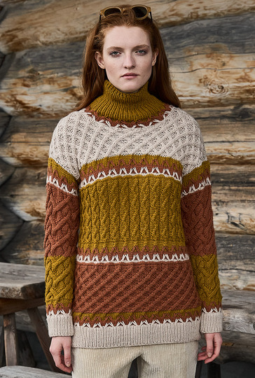 Pullover mit Zopfmustern in Rostbraun, Curry und Beige