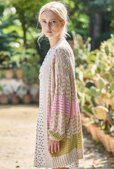 Jacke mit Musterstreifen