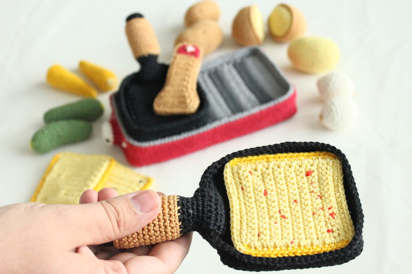 Häkelanleitung "Schweizer Raclette-Set" / super für Wollreste