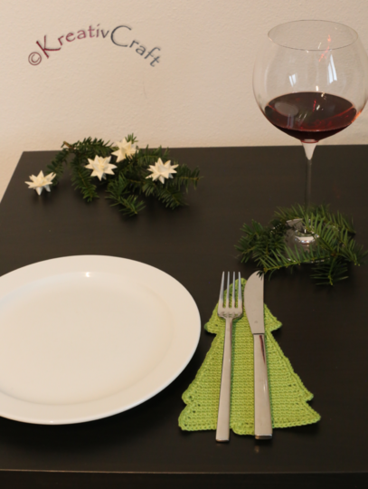 Tischband mit Tannenbaummotiv – Häkelanleitung – viele Varianten möglich