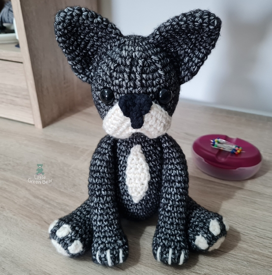 Franklin the French Bulldog Crochet Amigurumi Pattern (English)