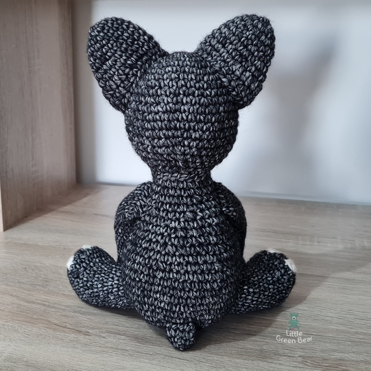 Franklin the French Bulldog Crochet Amigurumi Pattern (English)