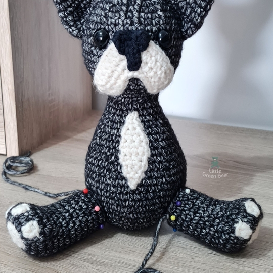 Franklin the French Bulldog Crochet Amigurumi Pattern (English)