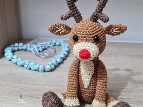 Rudolph the Reindeer Crochet Amigurumi Pattern (English)