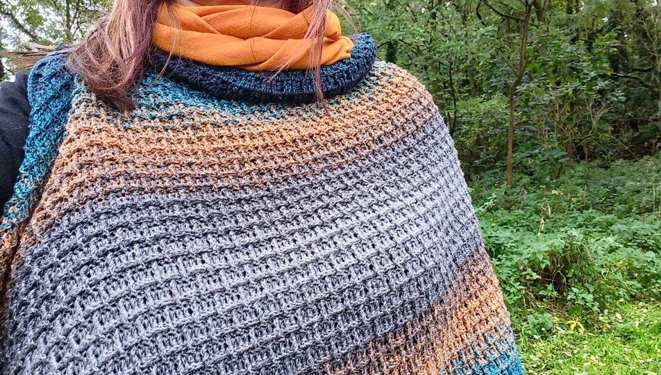 Crochet Pattern Poncho "Oleria"