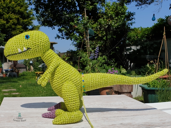 Ronnie the Raptor Crochet Amigurumi Pattern (English)