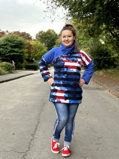 Winter dress Alea tailored with asymmetrical collar/hood