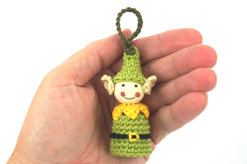 Weihnachtsbaumanhänger ELFE Häkelanleitung