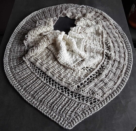 Crochet Pattern Flat Triangular Scarf “Nemesis”