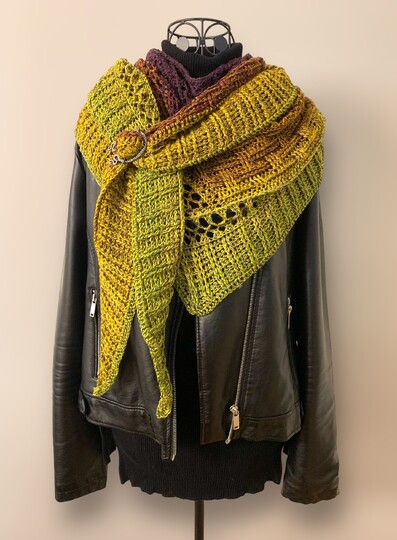 Crochet Pattern Flat Triangular Scarf “Nemesis”