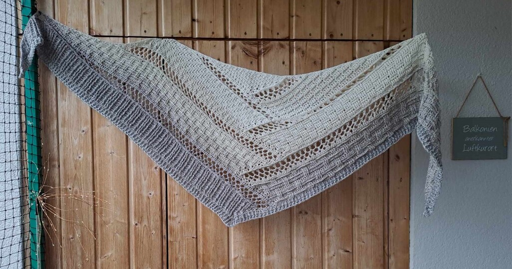 Crochet Pattern Flat Triangular Scarf “Nemesis”