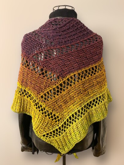 Crochet Pattern Flat Triangular Scarf “Nemesis”