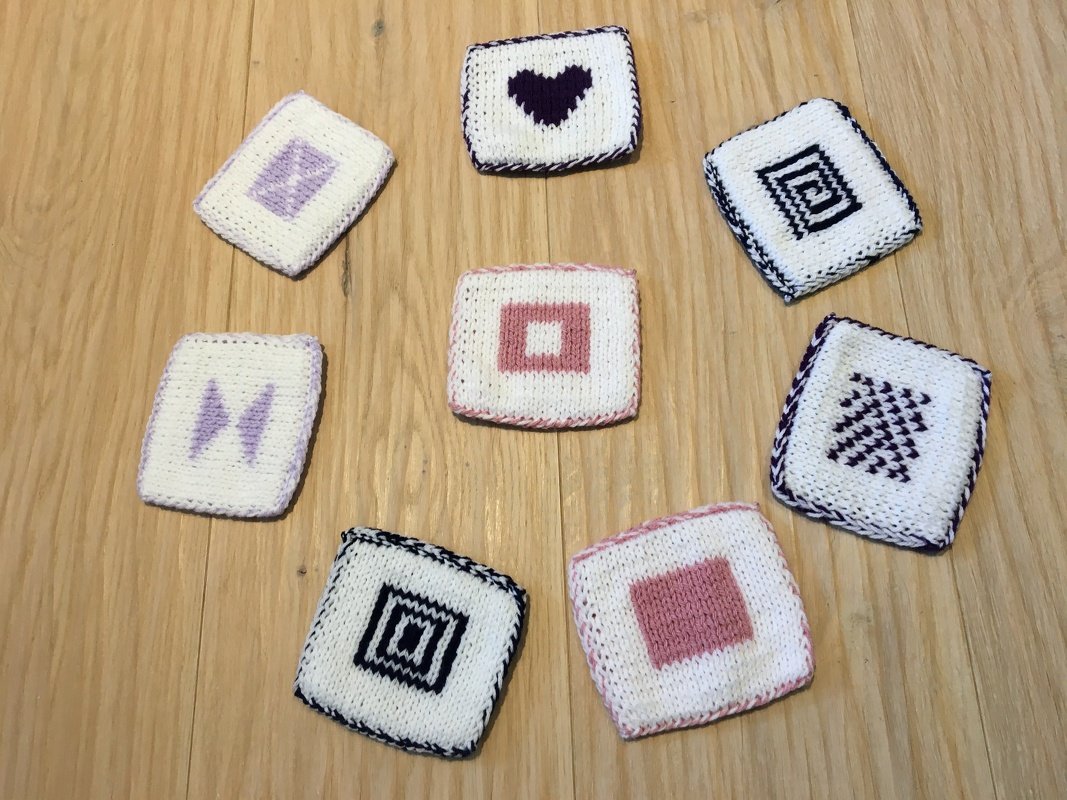 Double-Face Stricken – Eine Grundschule - Bild 3