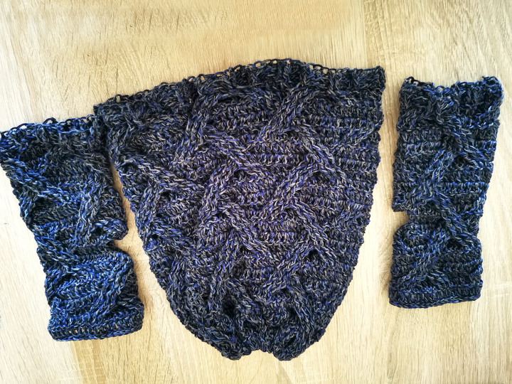 DIY Häkelanleitung: Kuschlige Mütze & Stulpen im Zopfmuster