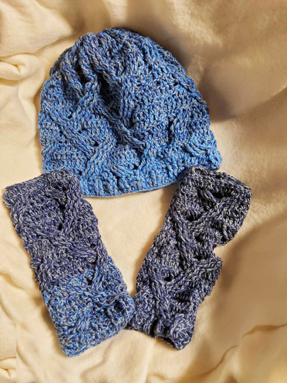 DIY Häkelanleitung: Kuschlige Mütze & Stulpen im Zopfmuster