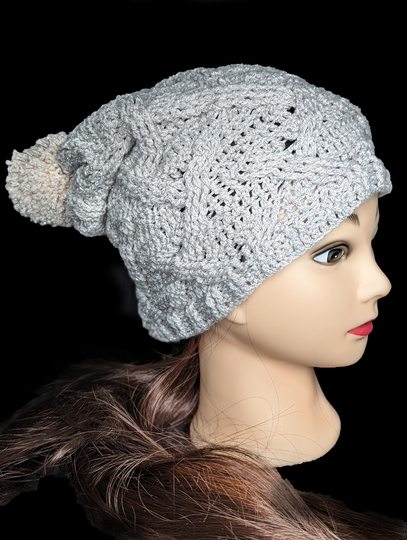 DIY Häkelanleitung: Kuschlige Mütze & Stulpen im Zopfmuster