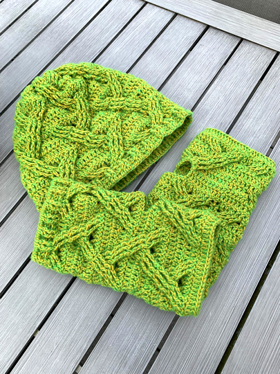 DIY Häkelanleitung: Kuschlige Mütze & Stulpen im Zopfmuster