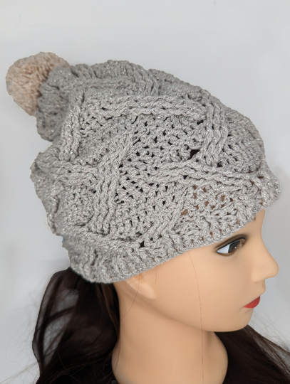 DIY Häkelanleitung: Kuschlige Mütze & Stulpen im Zopfmuster