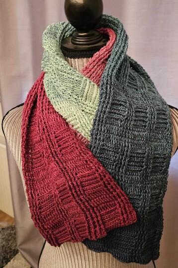 Unisex   Schal Häkelanleitung Gambit