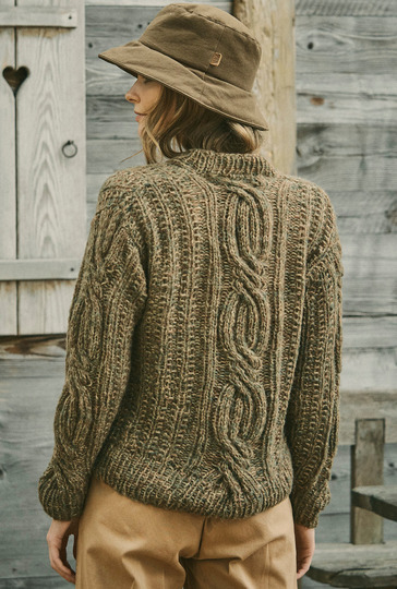 Zopfmuster-Pullover im falschen Patentmuster