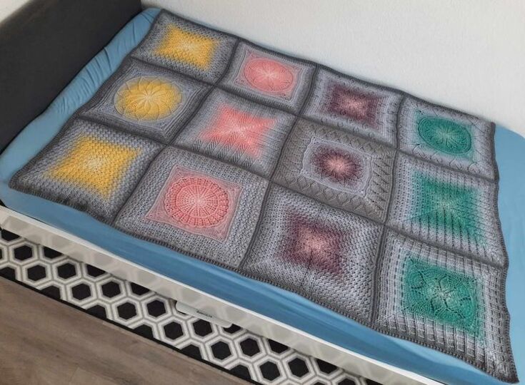 Granny und Mandala Decke Marah