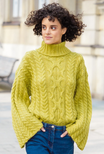 Pullover mit weiten Ärmeln und Zopfmuster