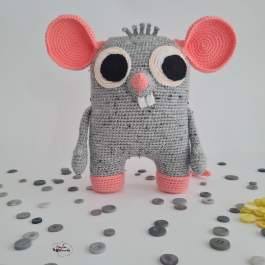 Häkelanleitung > Kuschelbuddie No. 21 Maus Milli <