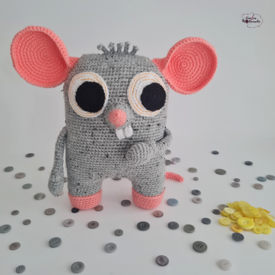 Häkelanleitung > Kuschelbuddie No. 21 Maus Milli <