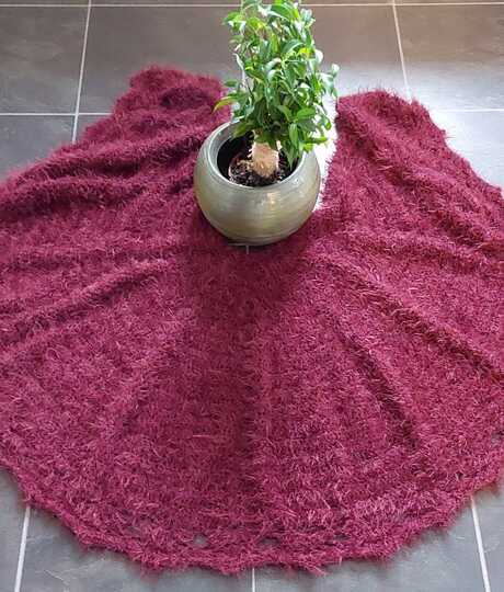 Häkelanleitung: Christbaumrock oder Ponchocape Fluffy Christmas