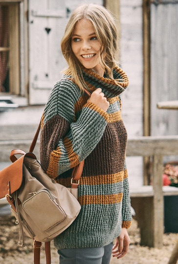 Rollkragenpullover mit Streifen