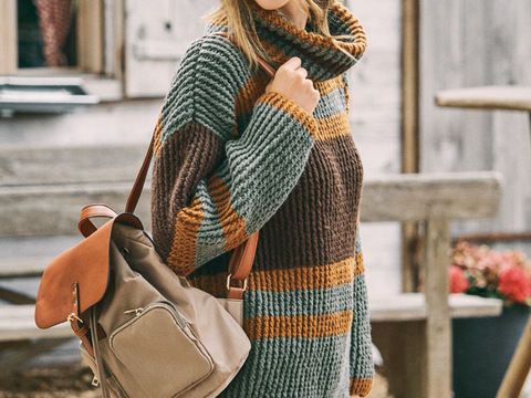 Rollkragenpullover mit Streifen