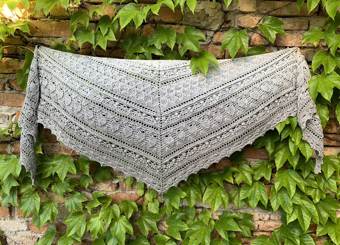 Häkelanleitung Flaches Dreieckstuch "Admete" - Bild 2