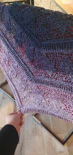 Flaches Dreieckstuch „Sternschnuppe BE“ - Häkelanleitung